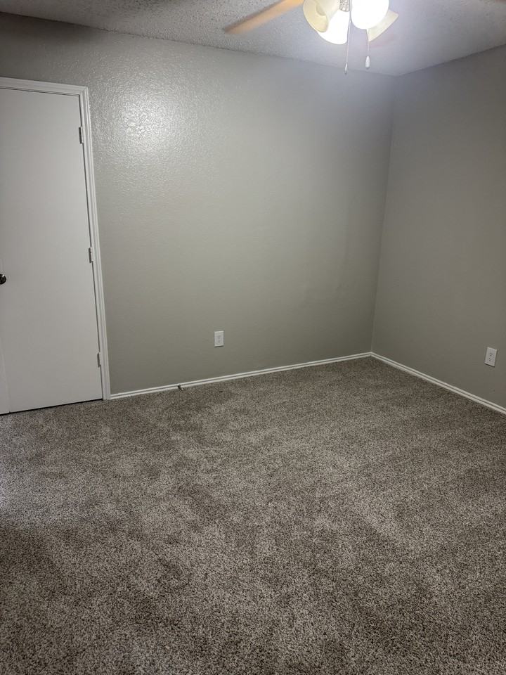 5976 Westcreek Dr - Photo 4 of 24