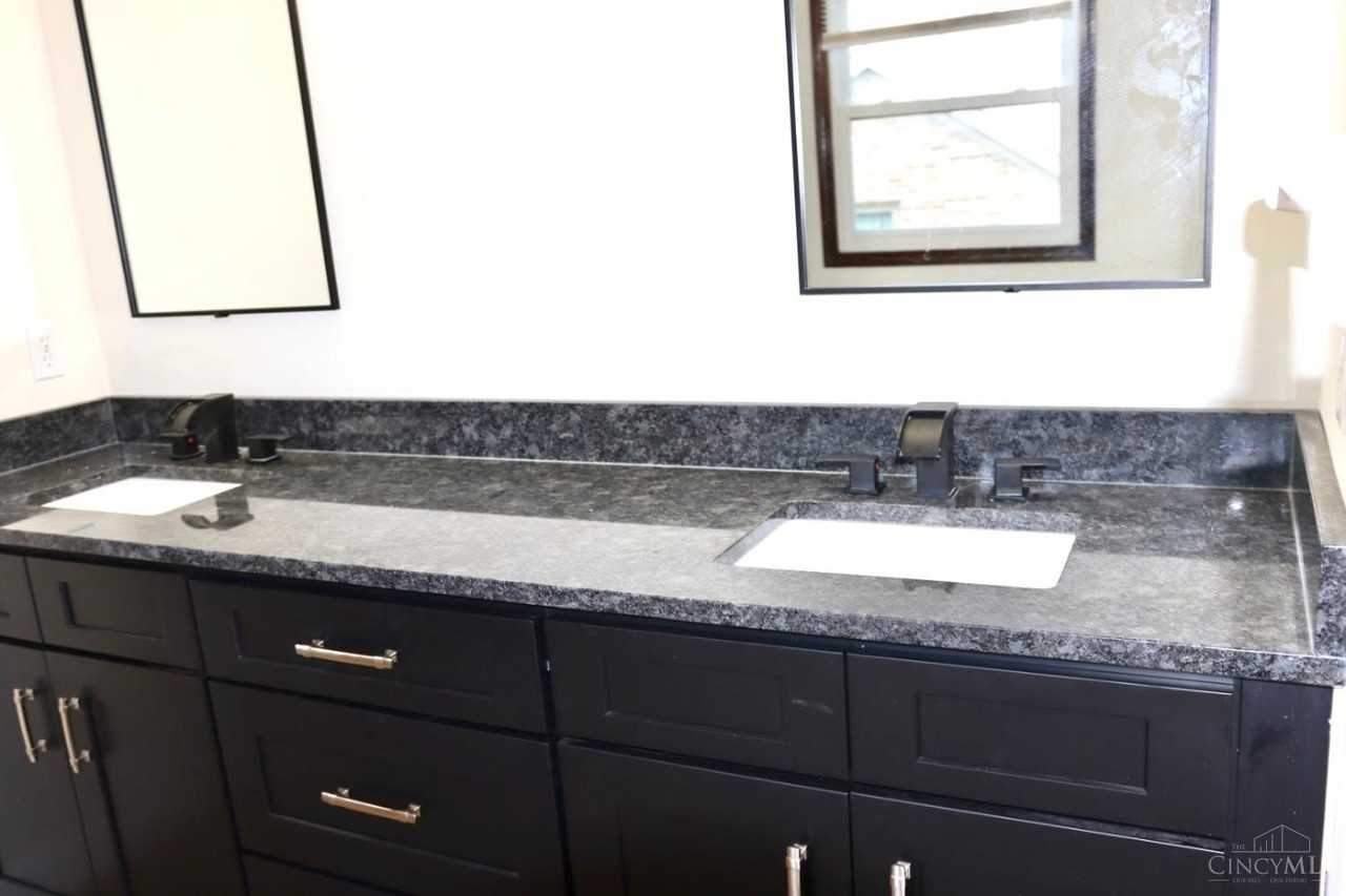 8748 Rupp Farm Dr - Photo 3 of 46