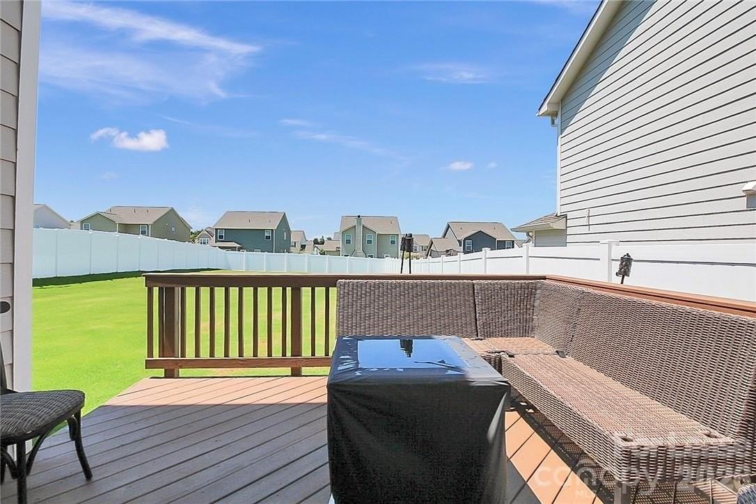 4925 Grace View Dr - Photo 4 of 26