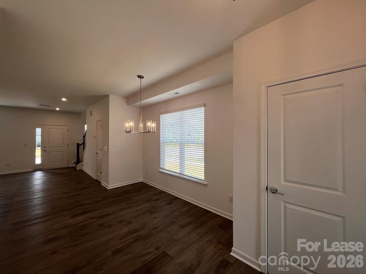 16305 Leading St - Photo 3 of 20