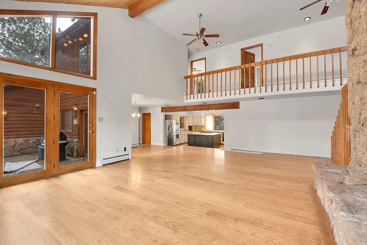 29604 Canterbury Cir #1 - Photo 5 of 35