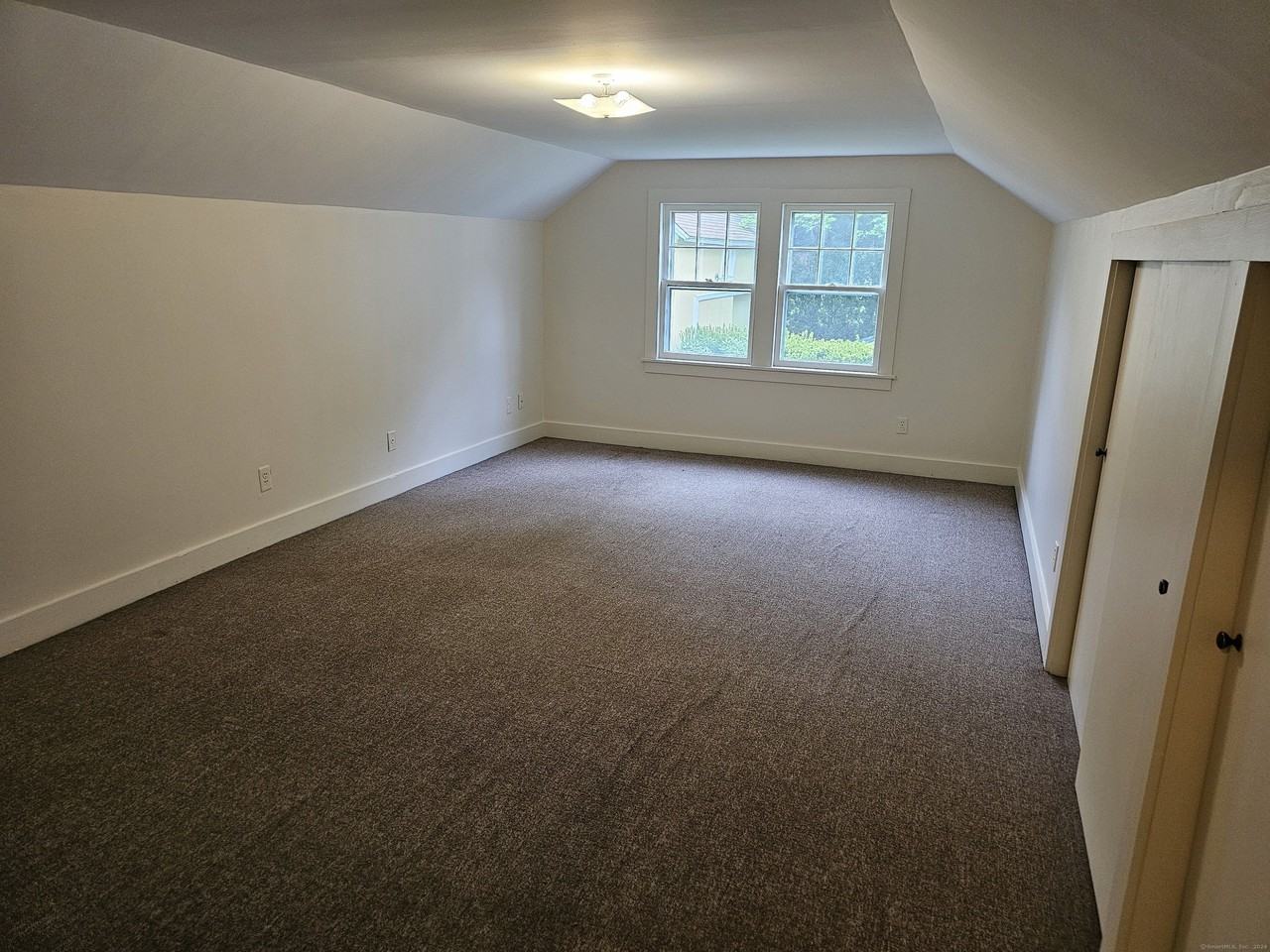 17 Pleasant St - Photo 5 of 6