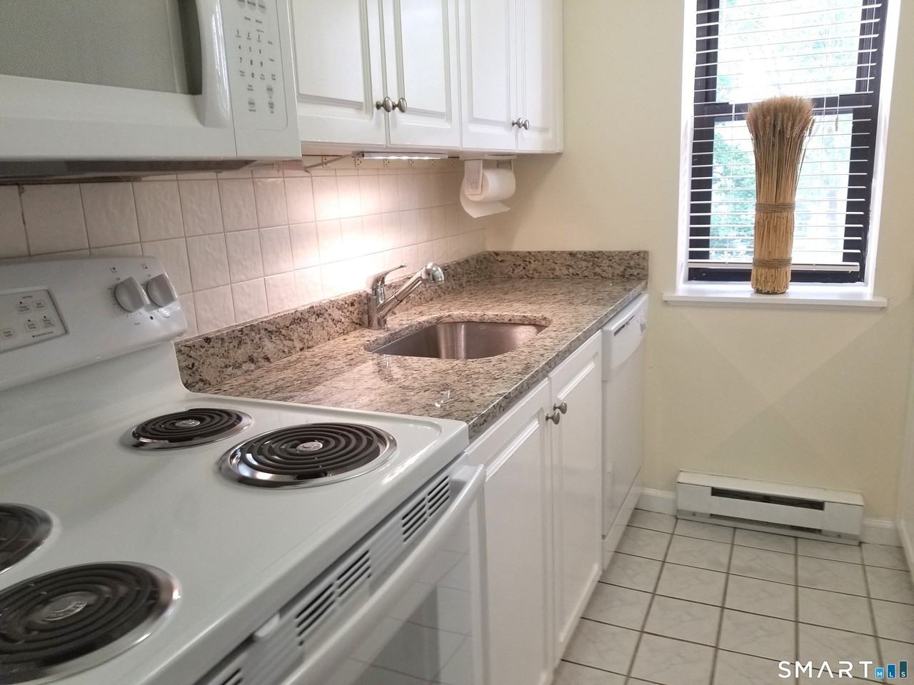 9 Park St #2R - Photo 6 of 13