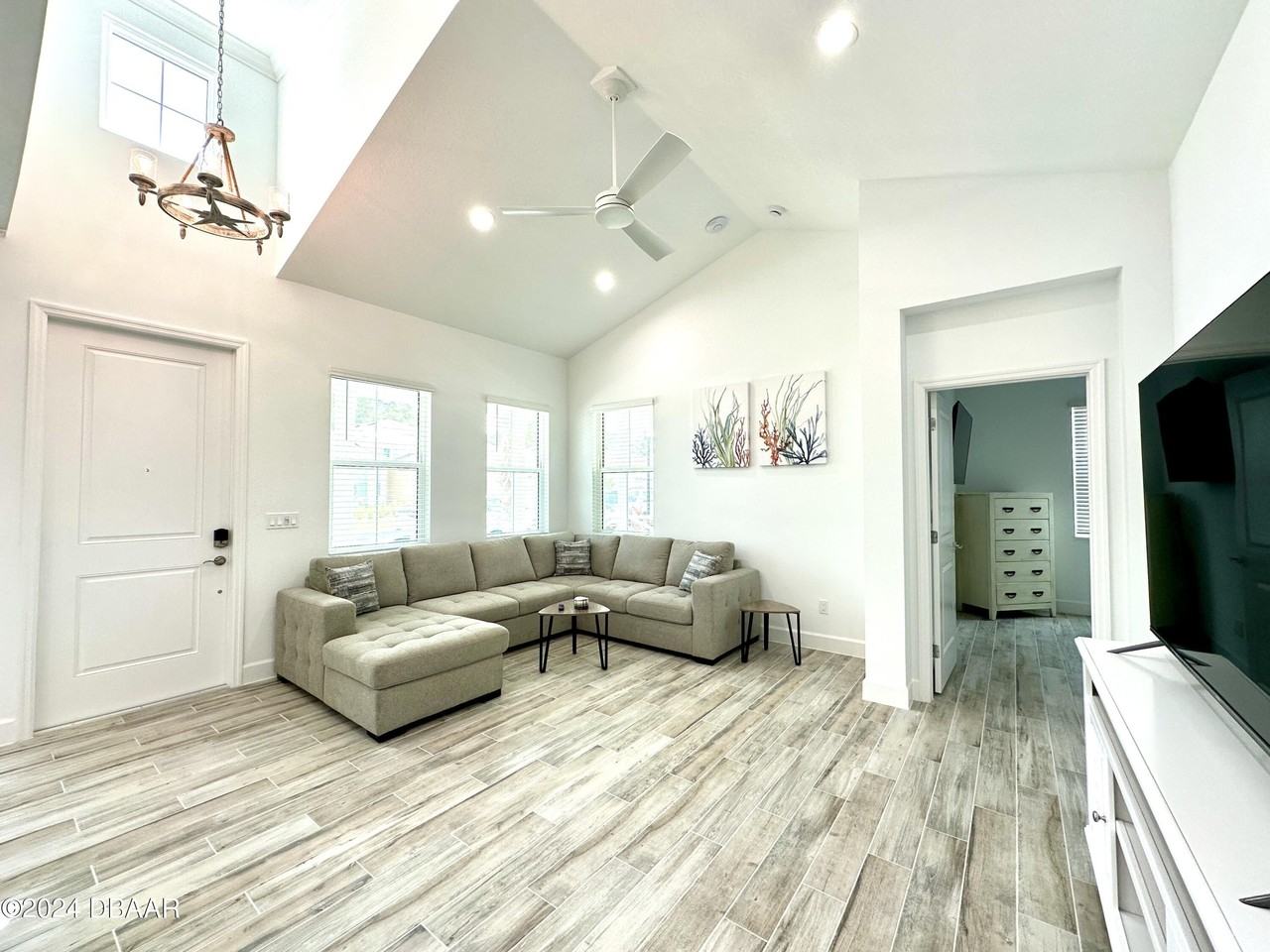 261 Hang Loose Way - Photo 2 of 28