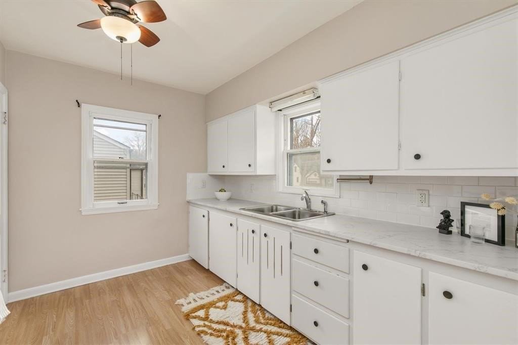 1734 45th St - Photo 2 of 10