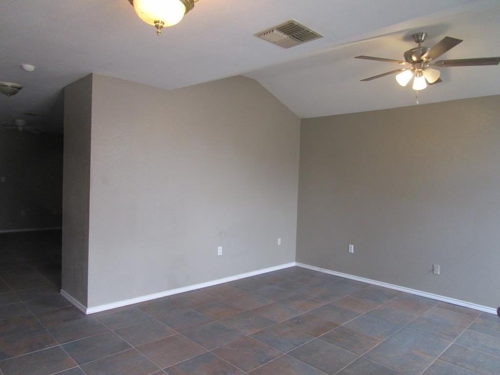 1455 Timber Valley Dr - Photo 2 of 23