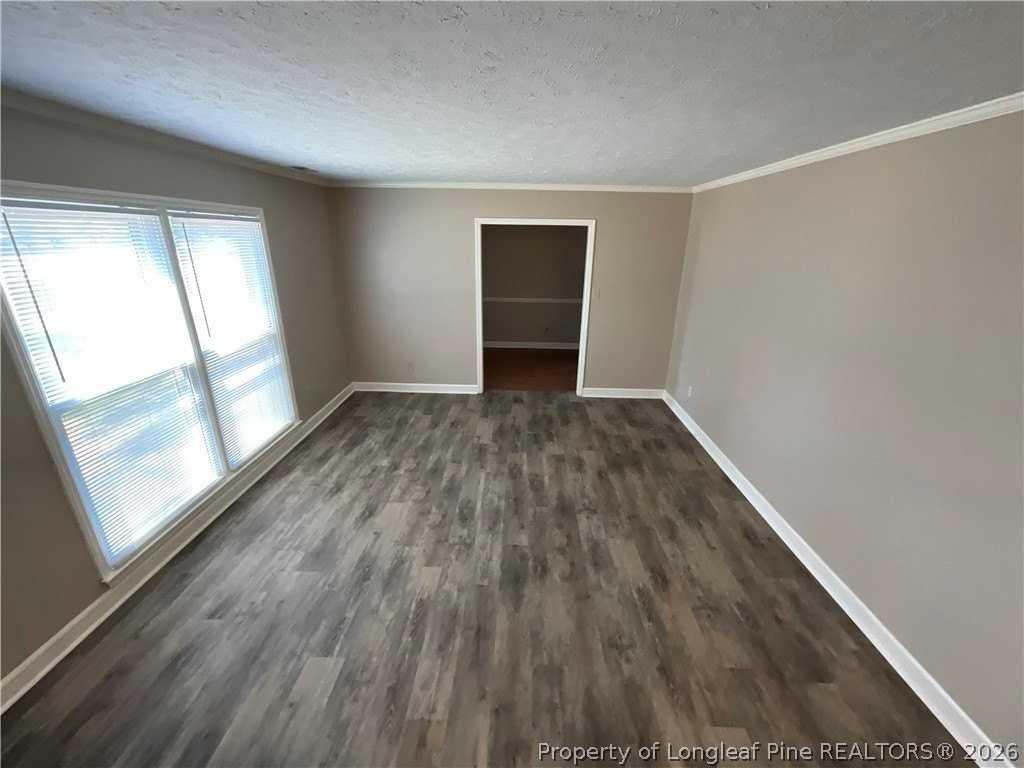 619 Lufkin Cir - Photo 5 of 19