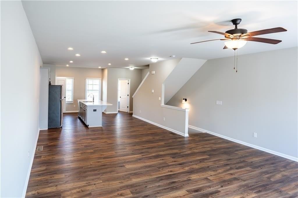 3657 Princeton Ave - Photo 5 of 31