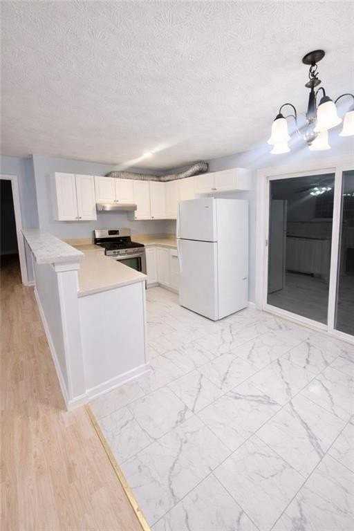 1637 Roman Point Dr - Photo 3 of 9