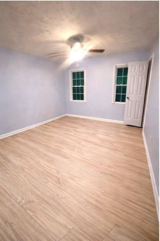 1637 Roman Point Dr - Photo 5 of 9