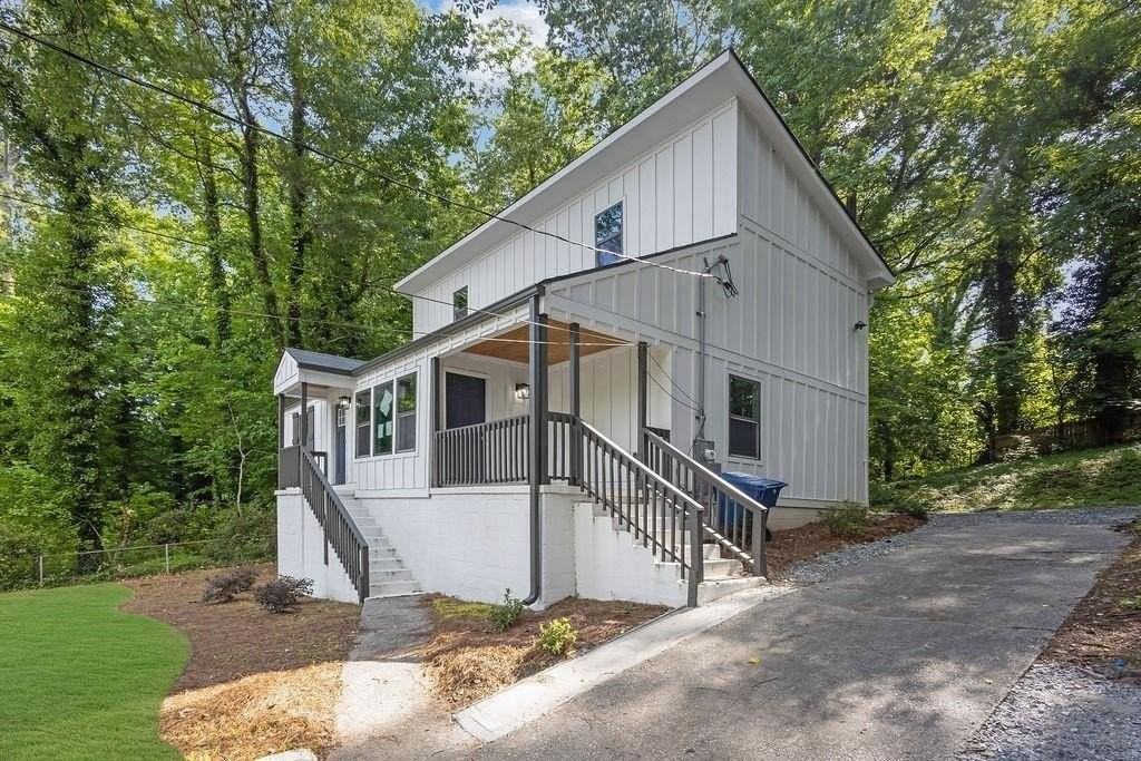 1080 Westmont Rd Sw - Photo 4 of 20