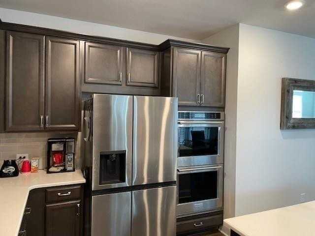 112 Blue Iris Ct - Photo 3 of 12