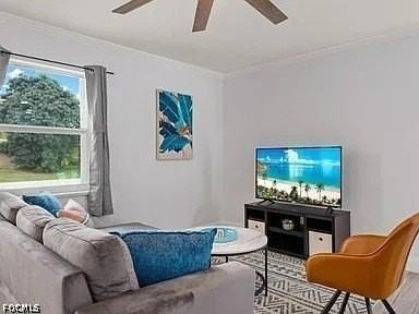 4526 Se 10th Ave - Photo 4 of 12