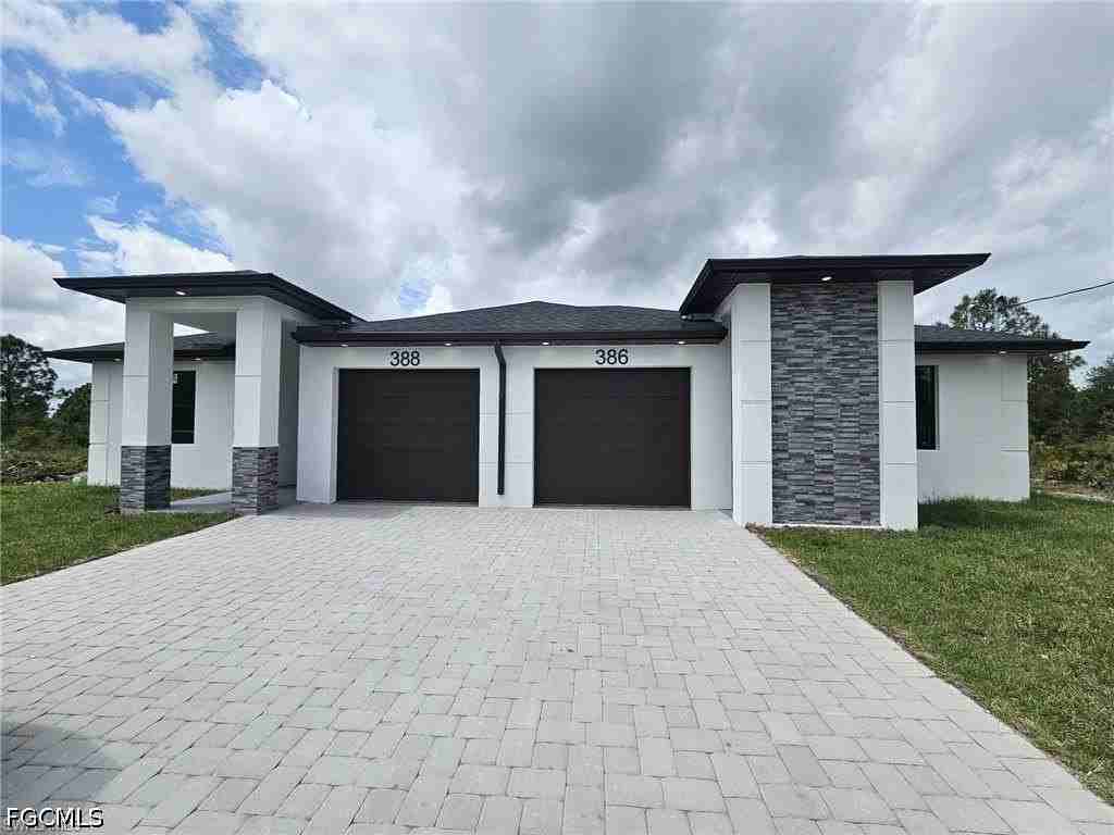 388 Bell Blvd S - Photo 2 of 16