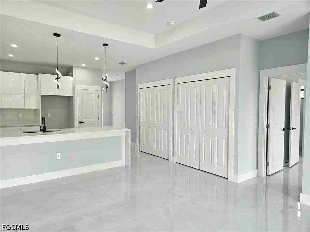 388 Bell Blvd S - Photo 5 of 16