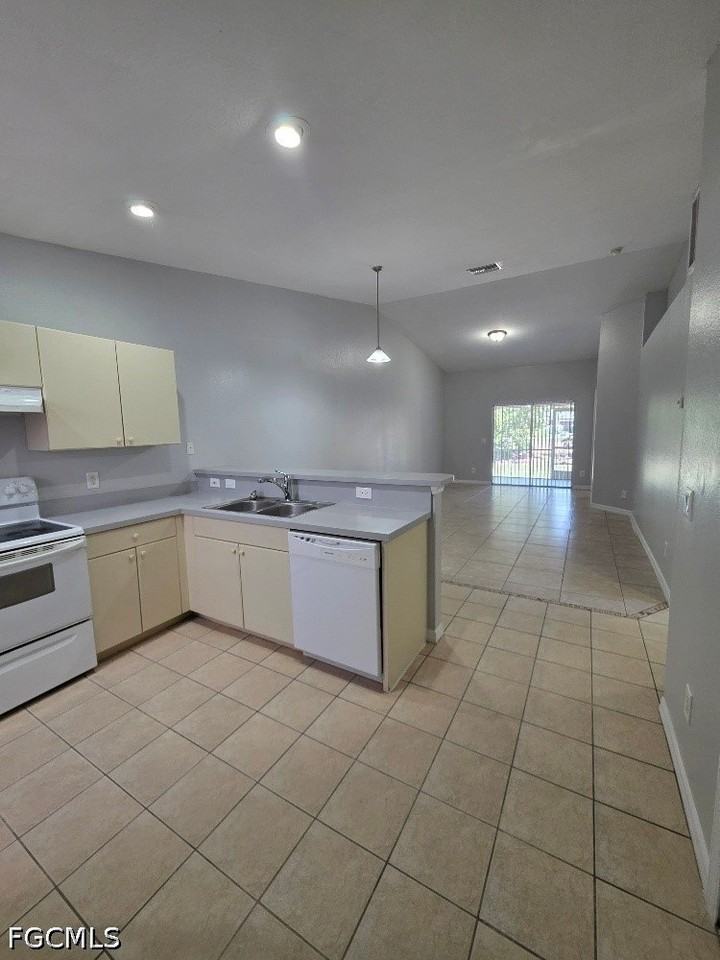 2419 Joe Ave S - Photo 2 of 16