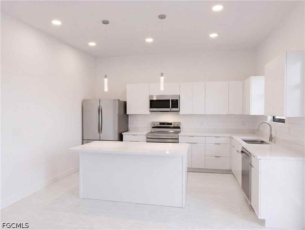 4333 Nw 34th Ln - Photo 5 of 25