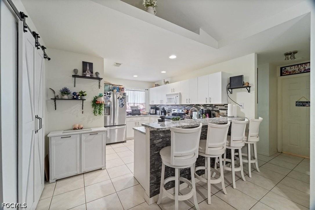 1021 Alvin Ave - Photo 6 of 29