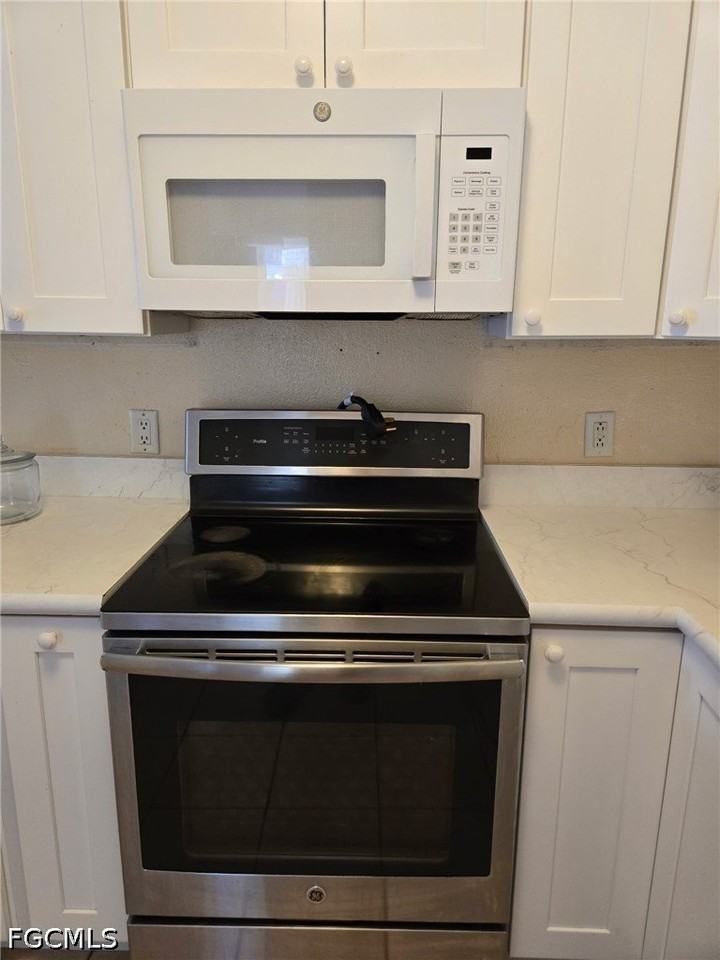 18570 Miami Blvd - Photo 4 of 12