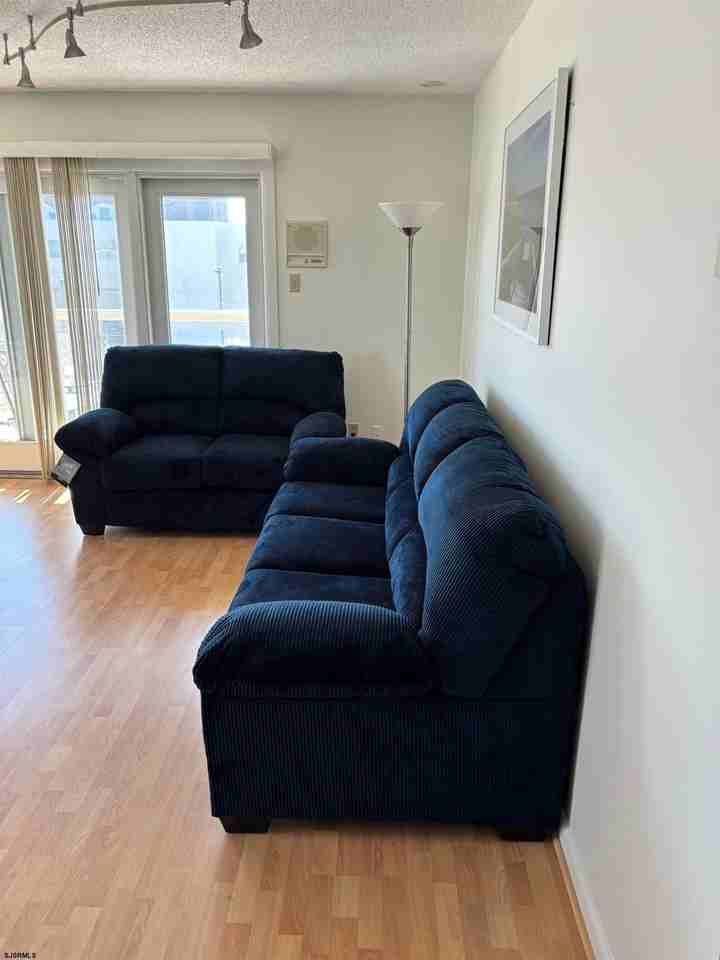 5 N New Haven Ave #C3A - Photo 3 of 8