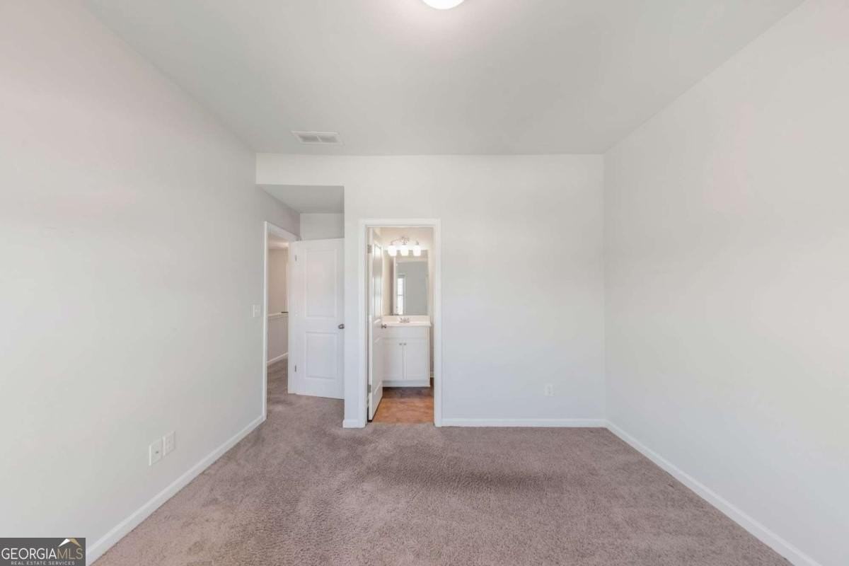 3625 Hawthorne Ter - Photo 3 of 24