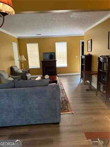 2578 Shadowbrook Dr - Photo 5 of 38