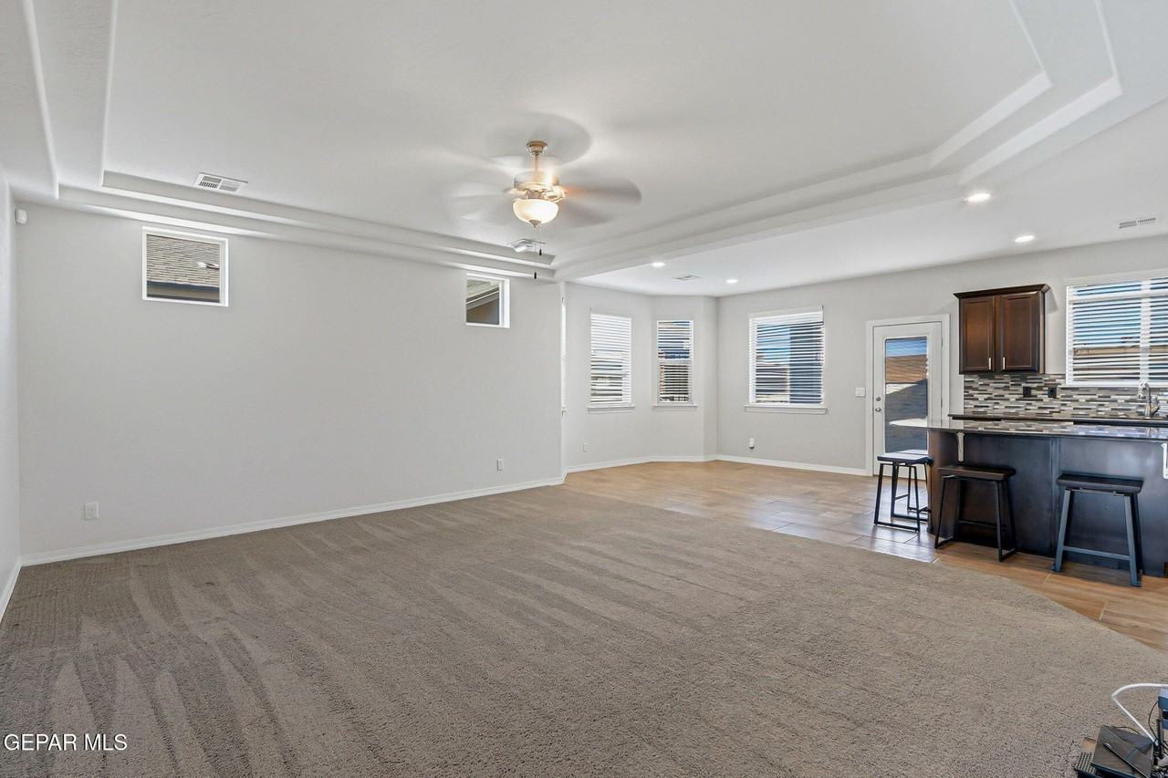 1408 Dominic Anakin Dr - Photo 6 of 43