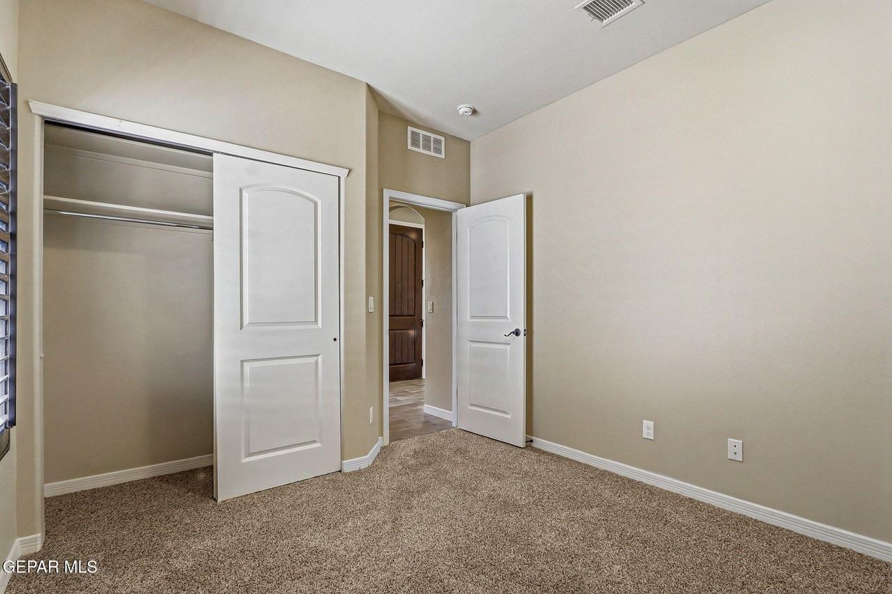 2157 Honour Point Pl - Photo 7 of 29