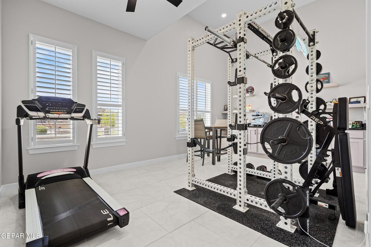 2332 Mike Price Dr - Photo 6 of 36