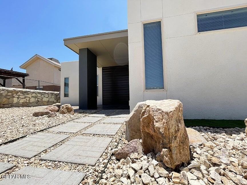 9467 Landry Mckee Ln #B - Photo 2 of 23