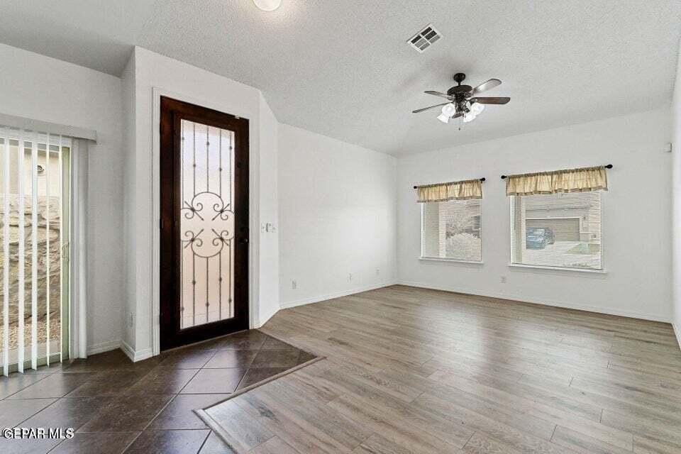 3745 Loma Brisa Dr - Photo 5 of 20