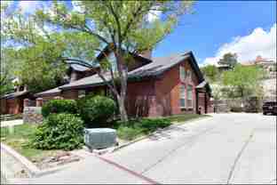 31 Stratford Hall Cir - Photo 1 of 1