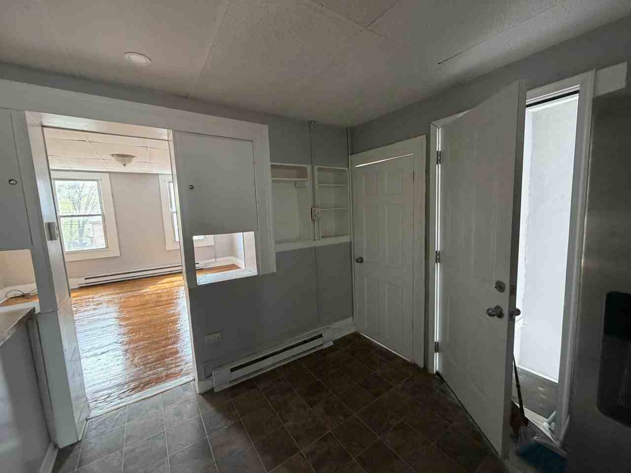 561-565 Congress Street - Photo 3 of 50