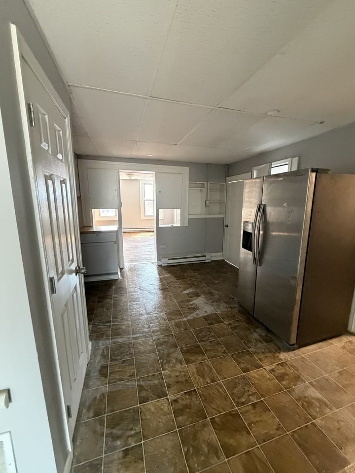 561-565 Congress Street - Photo 5 of 50