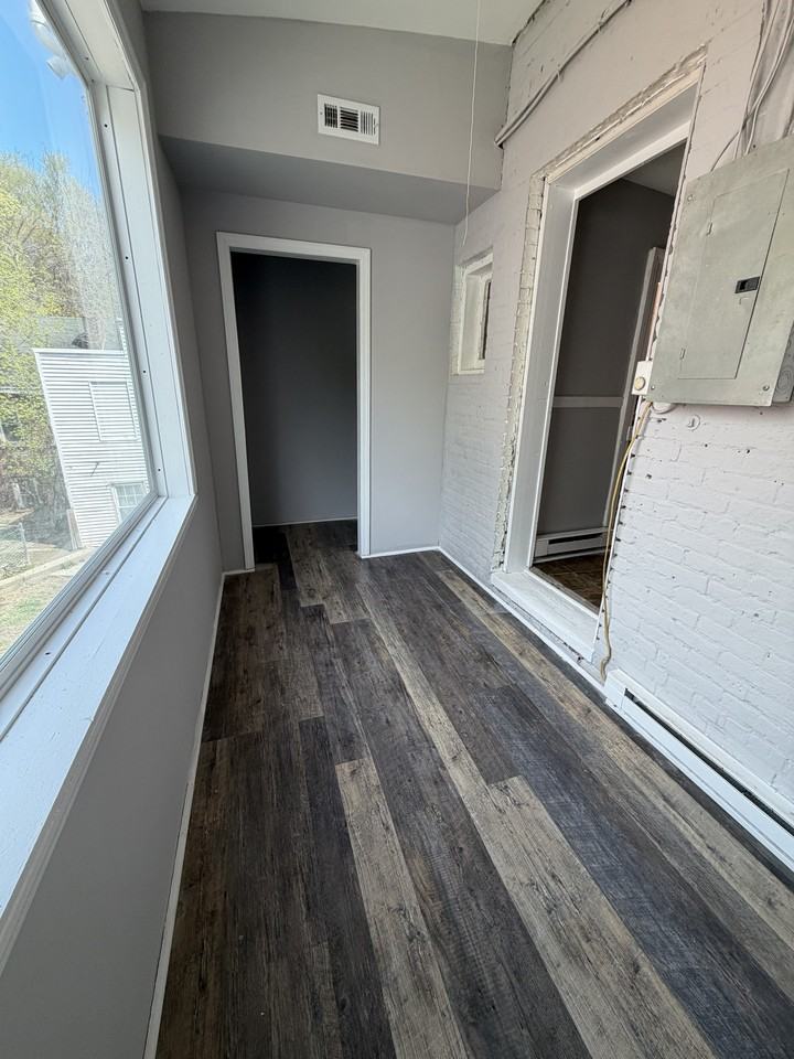 561-565 Congress Street - Photo 6 of 50