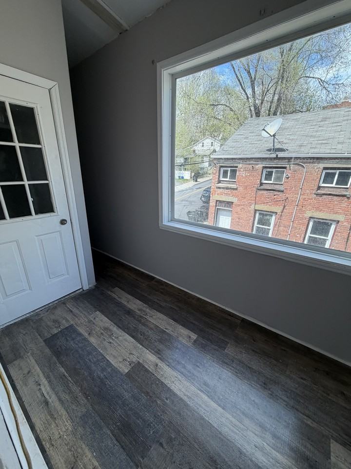 561-565 Congress Street - Photo 7 of 50