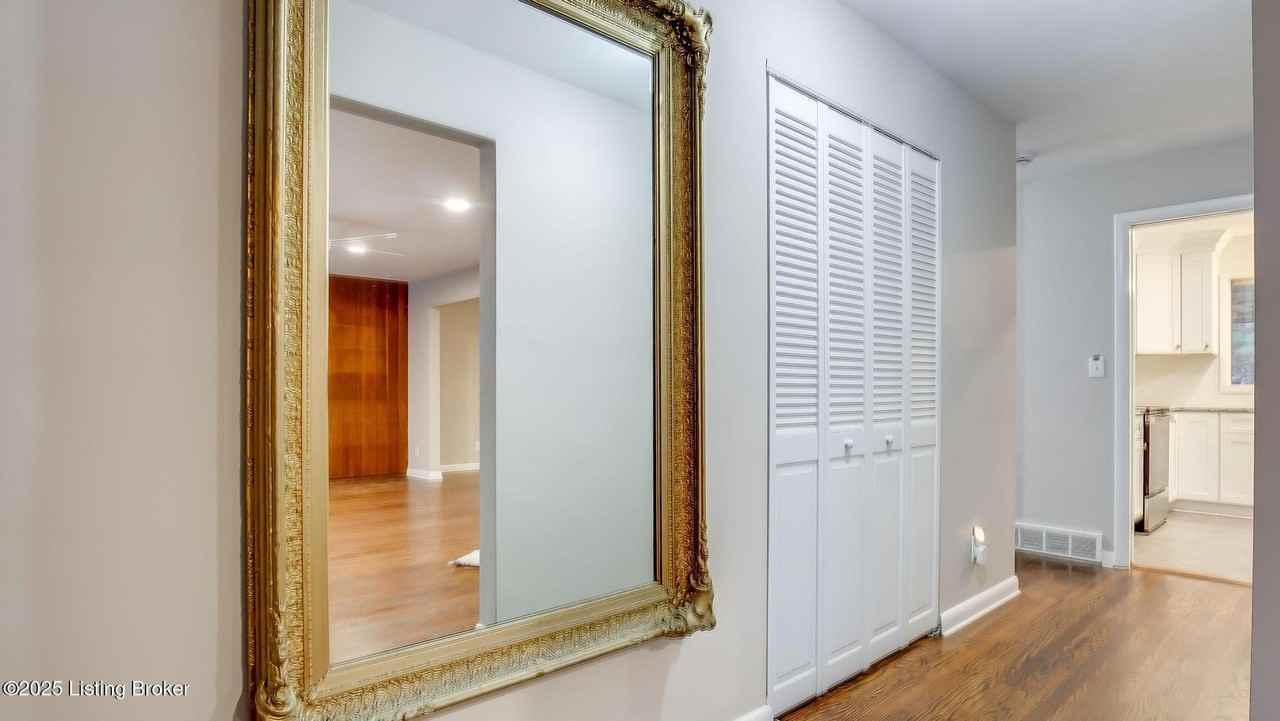 3608 Hanover Rd - Photo 4 of 47