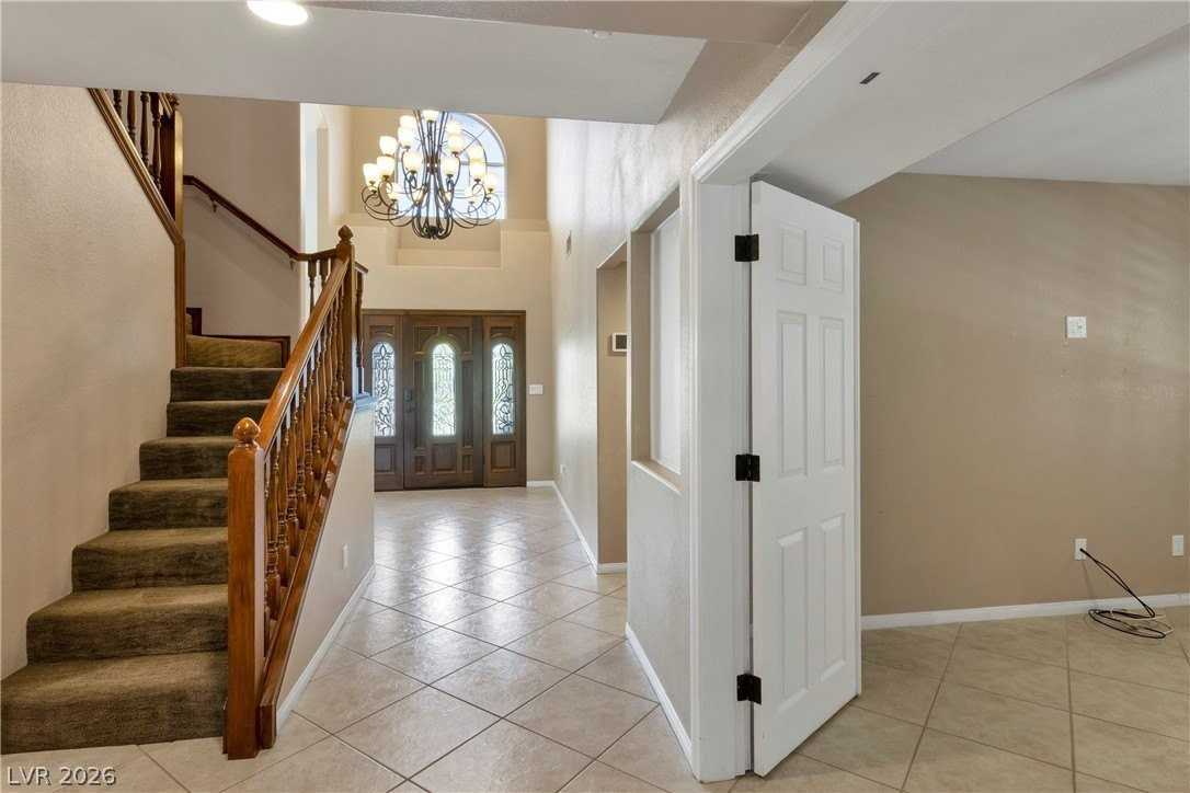 5205 Sandy Cactus Ln - Photo 3 of 47