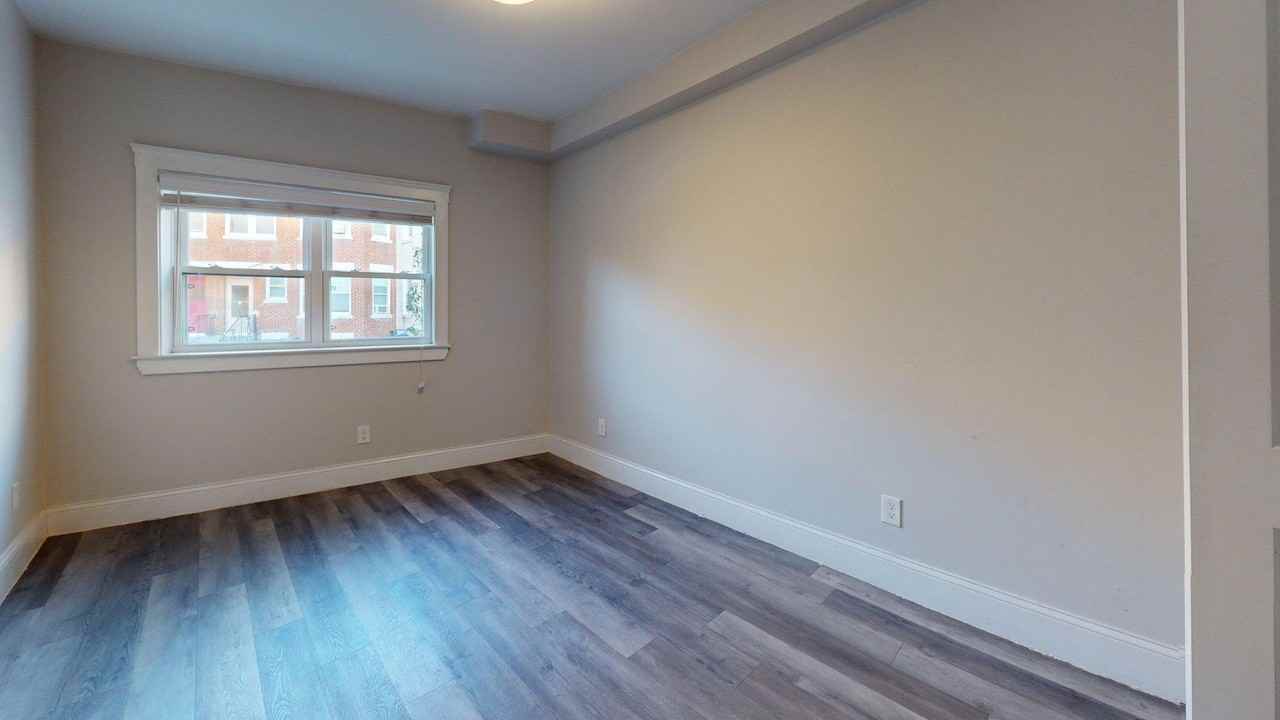 108-110 Meridian Street - Photo 2 of 9