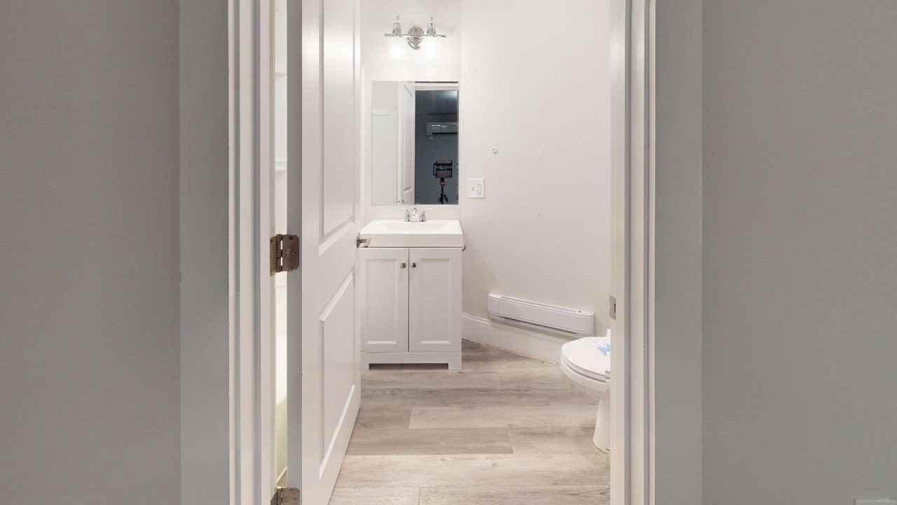 108-110 Meridian Street - Photo 5 of 9