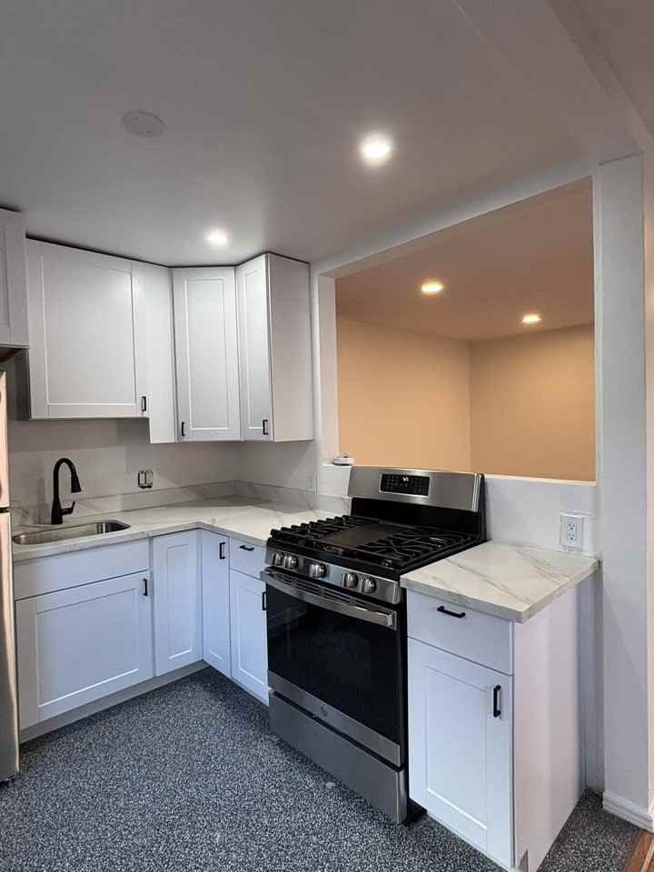 4941-4947 Saratoga Avenue - Photo 2 of 14