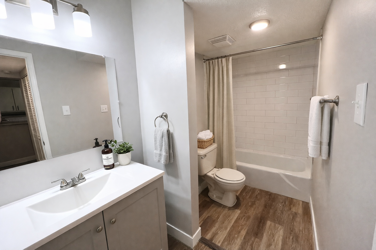 Horner Avenue - Photo 6 of 9