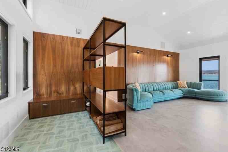 38 Ithanell Rd - Photo 5 of 31