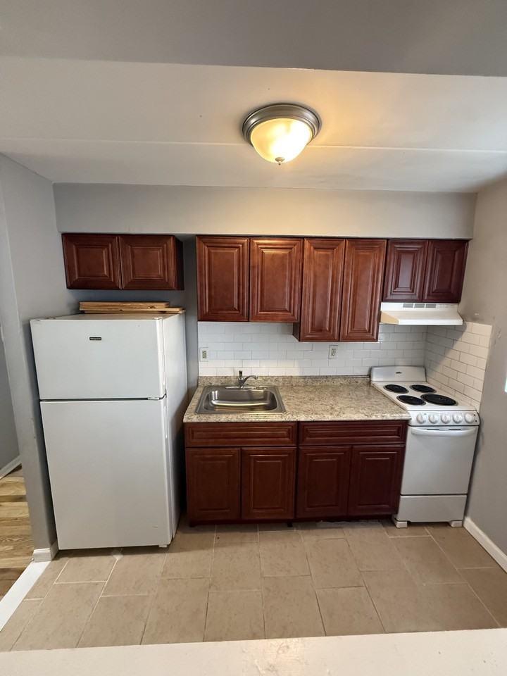 416 South 4th Street - Photo 2 of 8