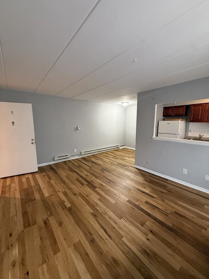 416 South 4th Street - Photo 3 of 8