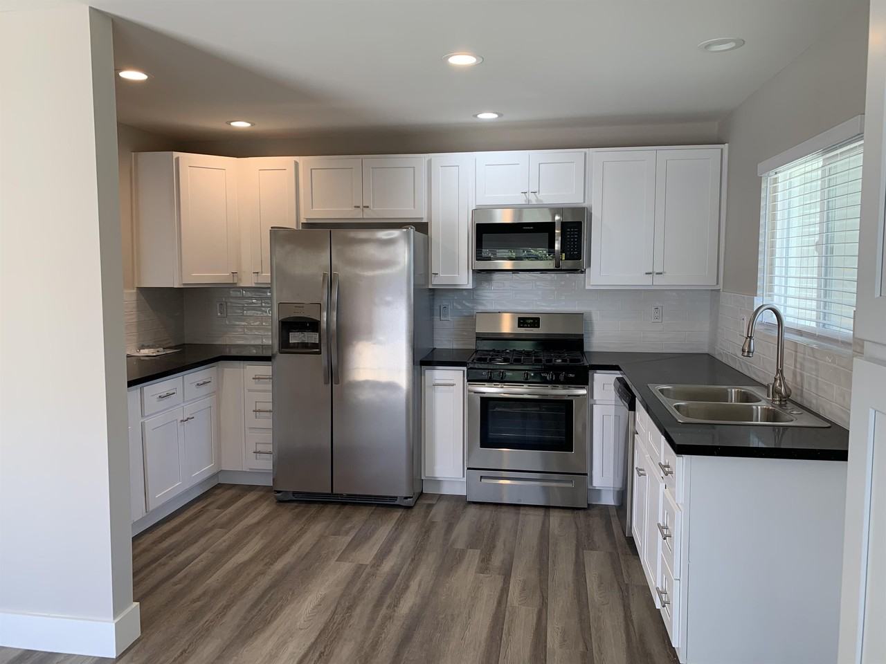3055 Madison Street - Photo 2 of 8