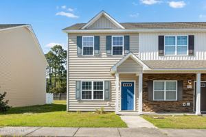 featured image of 525 Oyster Rock Ln