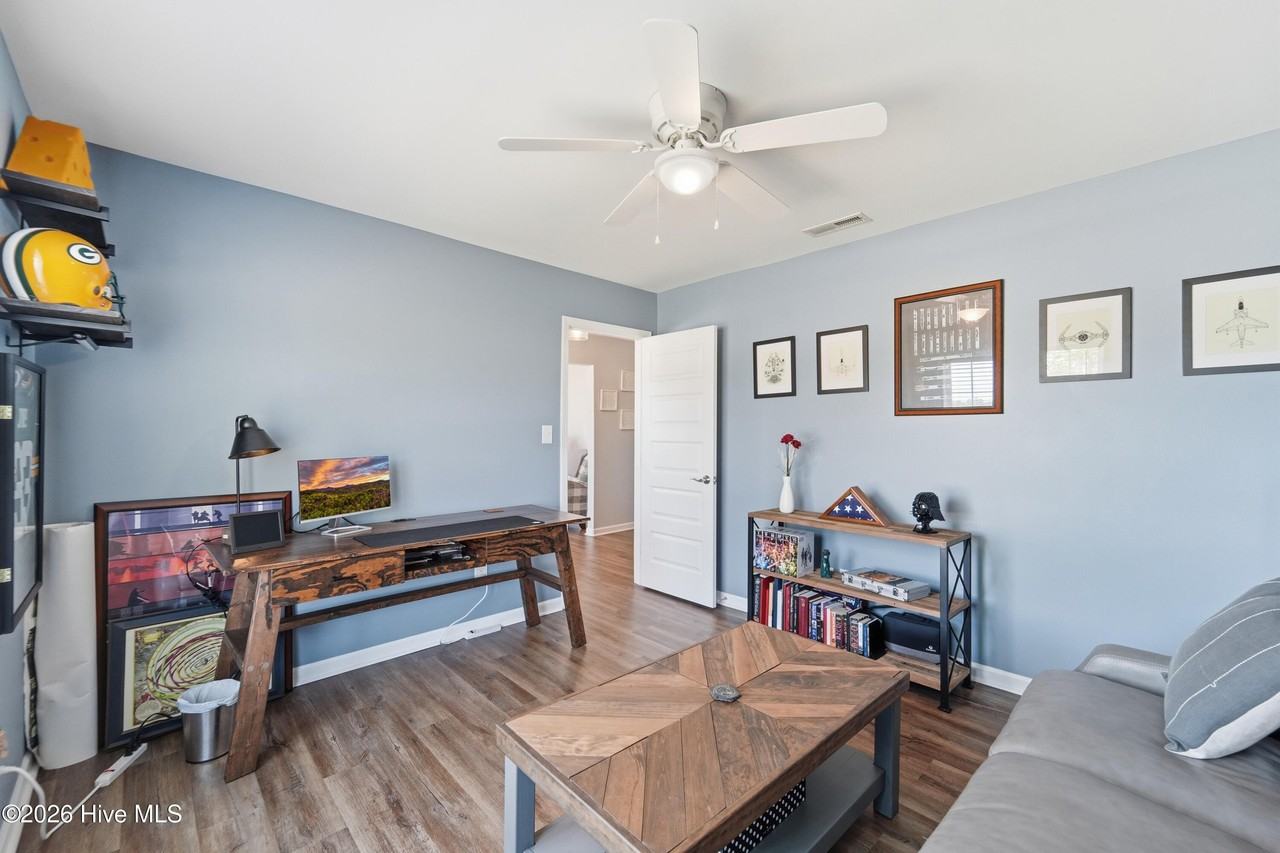 292 Independence Blvd - Photo 7 of 38