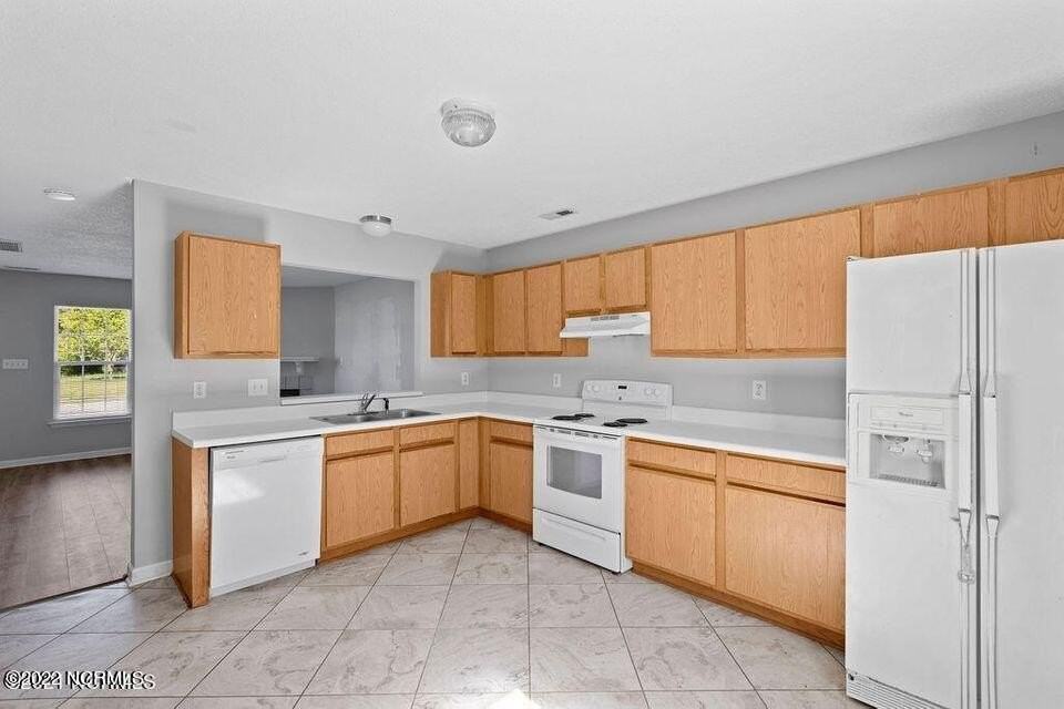 2248 Brandymill Ln - Photo 7 of 20