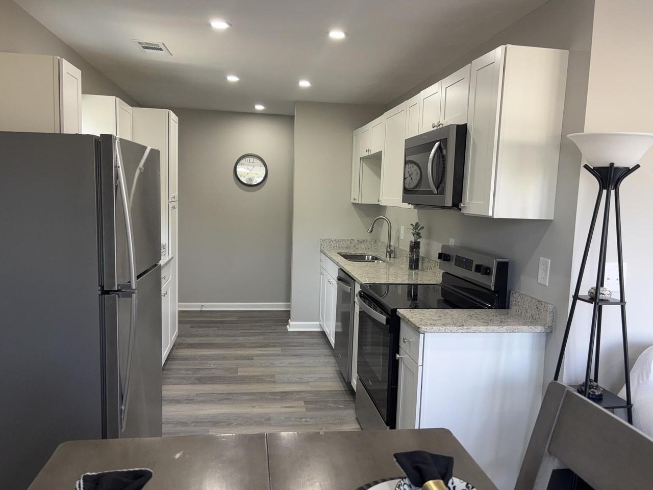 1822 Catalina Dr - Photo 6 of 24